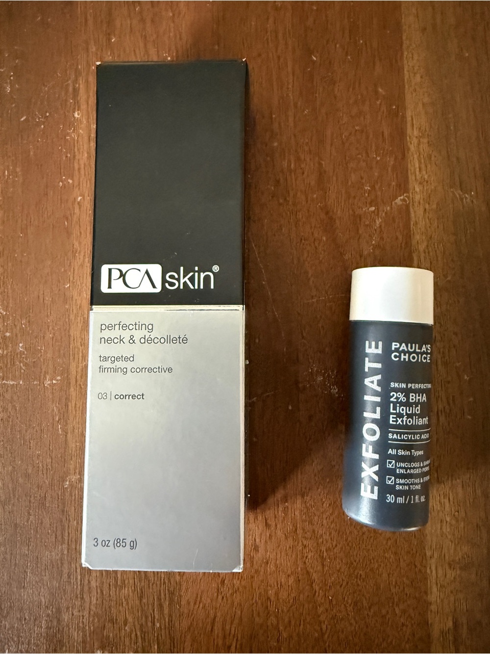 Perfecting Neck & Décolleté Targeted Firming Corrective (Gray)